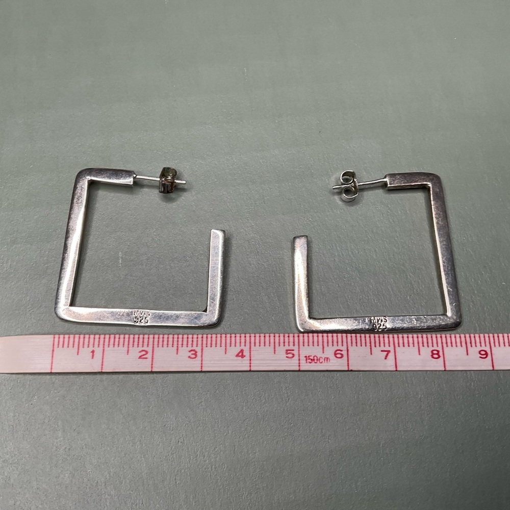 hoops - Picture 3 of 4